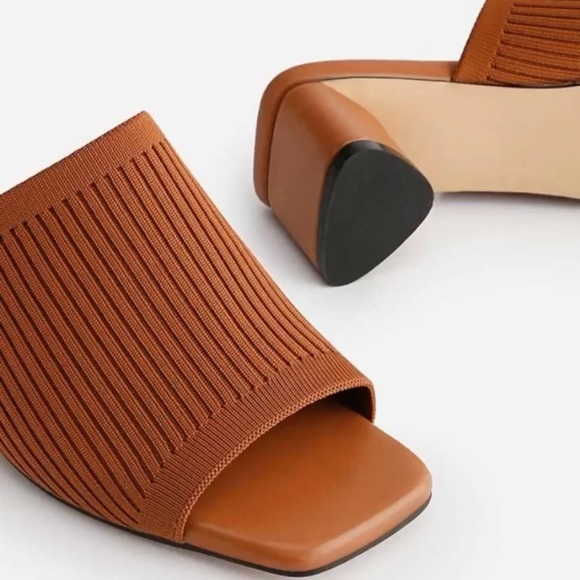 BLOGGER FAVE! slip on sandal - Picture 3 of 9